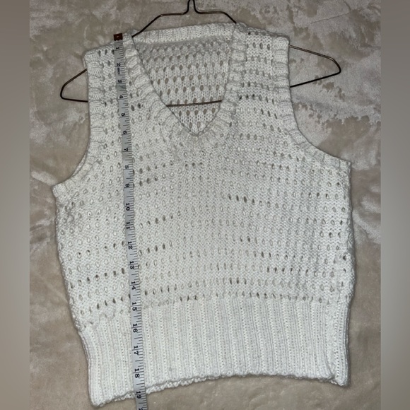 Vintage Handmade Knit Vest - Picture 5 of 5